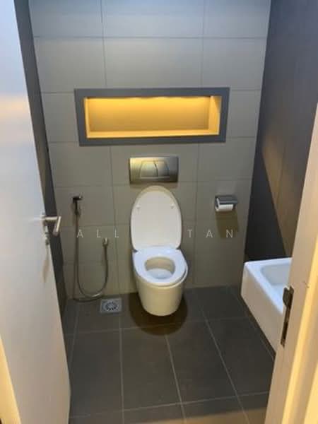 Pejabat untuk Dijual di Mid Valley City (Kuala Lumpur) - Allen Tan - Bathroom - PropertyGuru.com.my