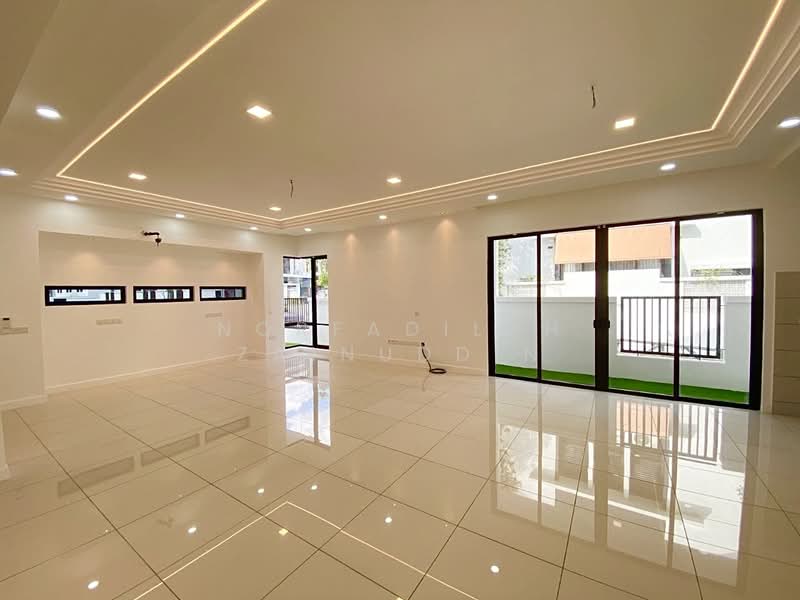 2-storey Terraced House for Sale in Denai Alam (Shah Alam) - NORFADILAH ZAINUDDIN - Living Room - PropertyGuru.com.my