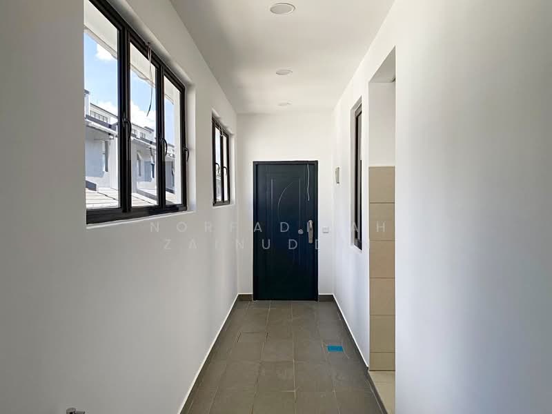 2-storey Terraced House for Sale in Denai Alam (Shah Alam) - NORFADILAH ZAINUDDIN - Corridor - PropertyGuru.com.my