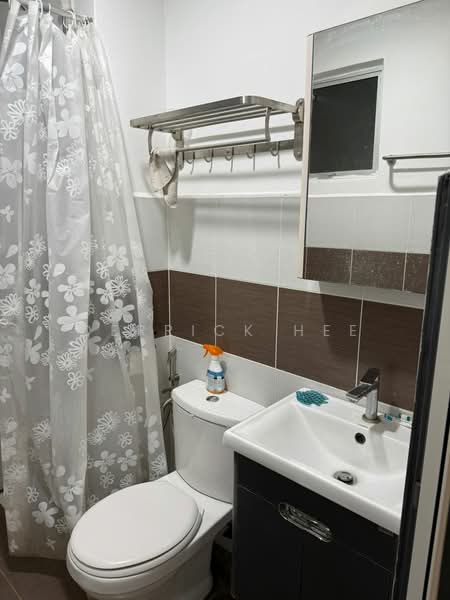 Apartment for Rent at Residensi Hijauan Lumayan - Derrick Hee - Bathroom - PropertyGuru.com.my
