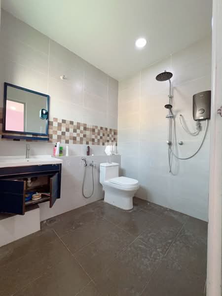 2-storey Terraced House for Rent in Bandar Bukit Tinggi (Klang) - Darren Chen - PropertyGuru.com.my