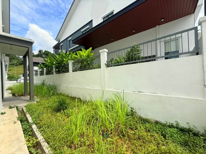Rumah Berkembar untuk Dijual di Taman Scientex Rawang (Rawang) - May Liong - Exterior - PropertyGuru.com.my