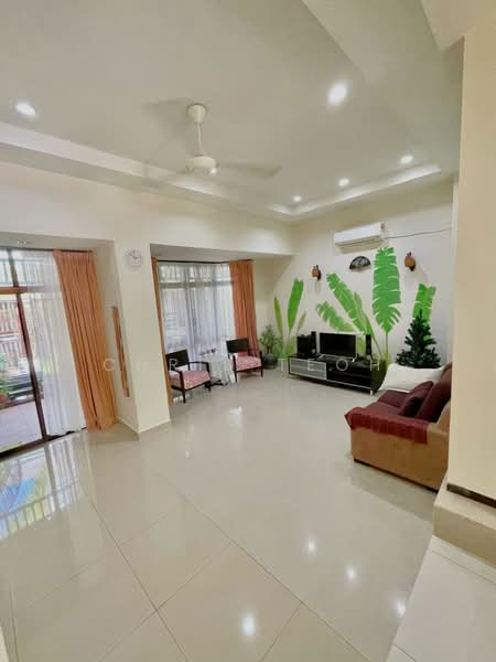 Rumah Berkembar untuk Dijual di Batu Ferringhi (Penang) - Chris Teoh - Living Room - PropertyGuru.com.my
