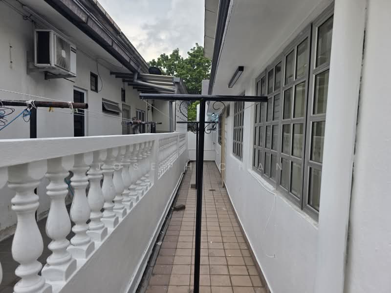 Rumah Berkembar untuk Dijual di Seksyen 9 (Shah Alam) - Joseph Chan - Exterior - PropertyGuru.com.my