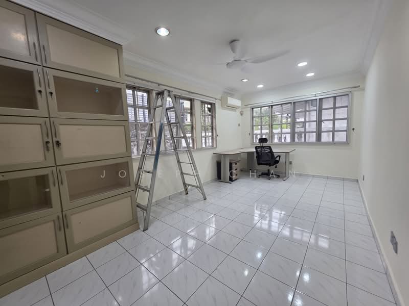 Rumah Berkembar untuk Dijual di Seksyen 9 (Shah Alam) - Joseph Chan - Study - PropertyGuru.com.my