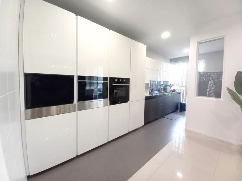 Terraced House for Rent in Tamansari (Rawang) - Hamizah . - Kitchen - PropertyGuru.com.my