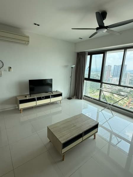 Kondominium untuk Disewa di Iskandar Residences - Fiona Pang - Living Room - PropertyGuru.com.my