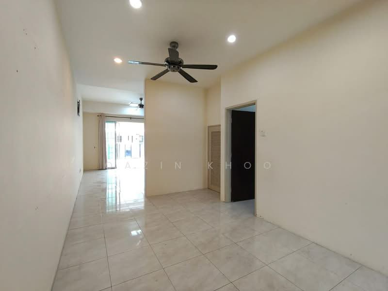 2-storey Terraced House for Sale in Taman Pengkalan Tiara (Ipoh) - Qazin Khoo - Living Room - PropertyGuru.com.my