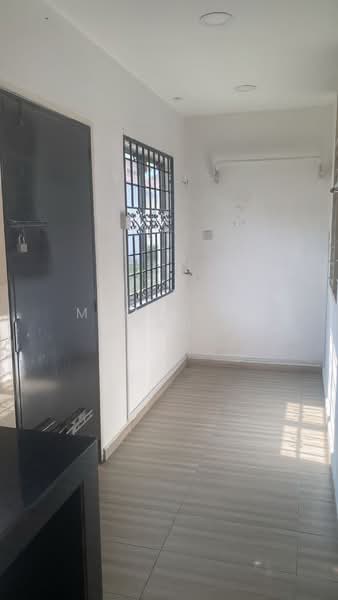 Rumah Teres 2 Tingkat untuk Dijual di Bandar Rinching Seksyen 5 (Semenyih) - Michelle Tan - Corridor - PropertyGuru.com.my