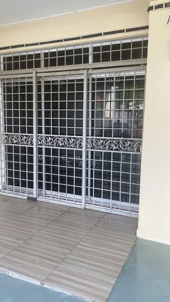 Rumah Teres 2 Tingkat untuk Dijual di Bandar Rinching Seksyen 5 (Semenyih) - Michelle Tan - Exterior - PropertyGuru.com.my