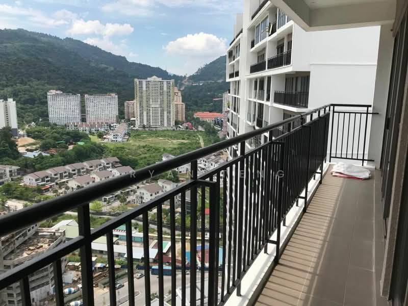 Kondominium untuk Dijual di Skycube - Bryan Teng - Balcony - PropertyGuru.com.my