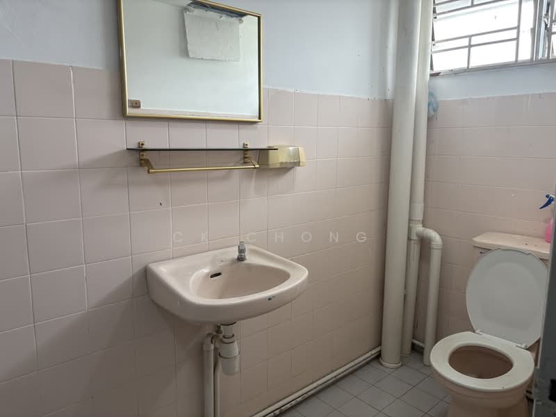 Condominium for Sale at O.G. Heights - CK Chong - Bathroom - PropertyGuru.com.my