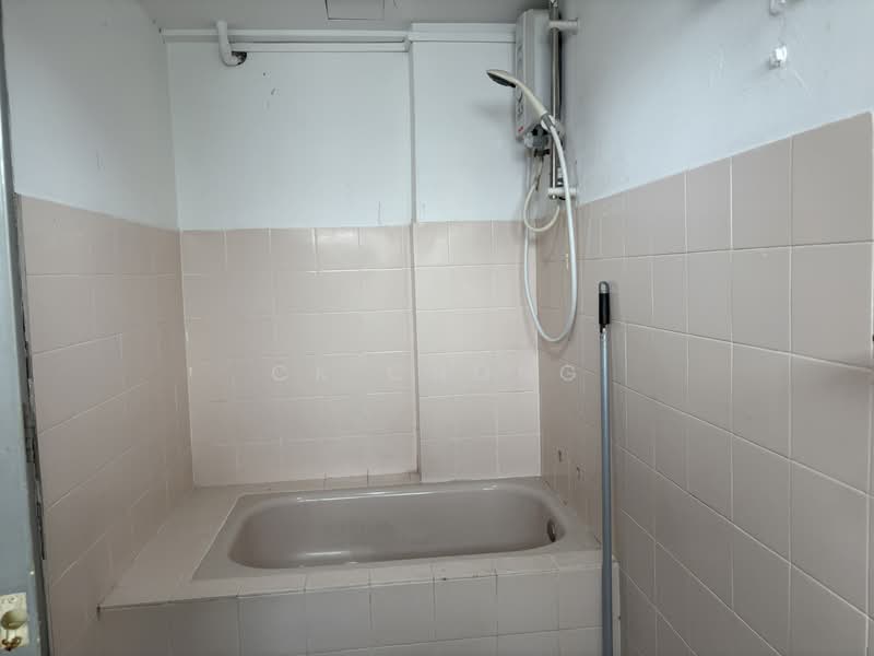 Condominium for Sale at O.G. Heights - CK Chong - Bathroom - PropertyGuru.com.my