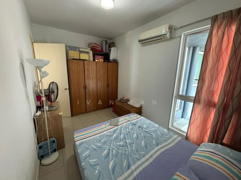 Kondominium untuk Dijual di 222 Residency - Ivan Tan - Bedroom - PropertyGuru.com.my