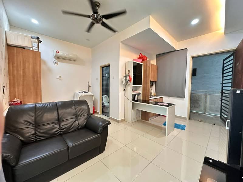 Service Residence for Sale at Palazio - Hong . - Living Room - PropertyGuru.com.my