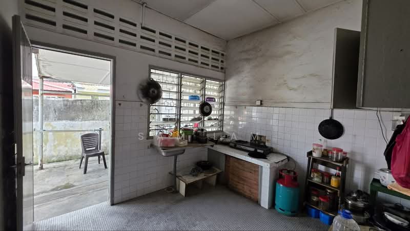 Rumah Berkembar untuk Dijual di Taman Ipoh Jaya (Ipoh) - Sam Lam - Kitchen - PropertyGuru.com.my
