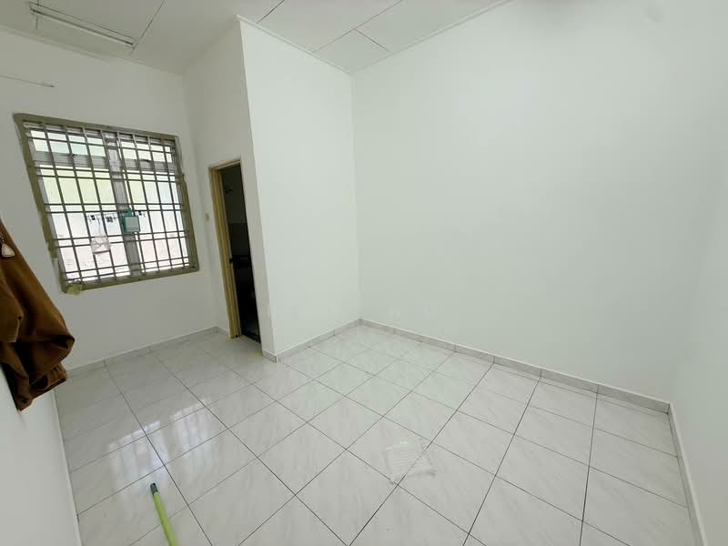 Terraced House for Sale in Taman Pulai Jaya (Kulai) - Bee Ng - Interior - PropertyGuru.com.my