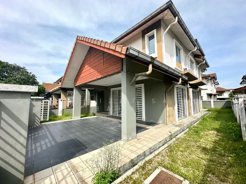 Semi-Detached House for Sale in Kajang (Selangor) - Mohd Aizat Saiful Bahri - Exterior - PropertyGuru.com.my