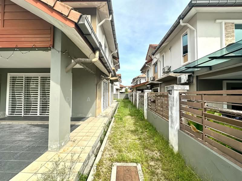Semi-Detached House for Sale in Kajang (Selangor) - Mohd Aizat Saiful Bahri - Exterior - PropertyGuru.com.my