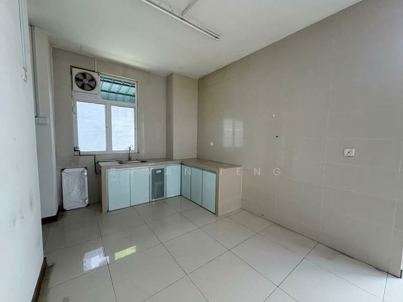 3-storey Terraced House for Sale in Gelugor (Penang) - Bryan Teng - Kitchen - PropertyGuru.com.my