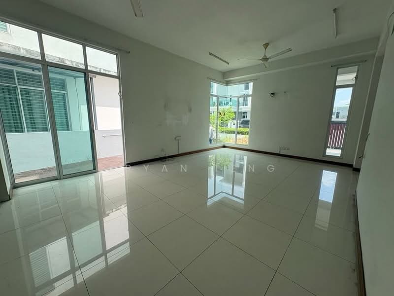 3-storey Terraced House for Sale in Gelugor (Penang) - Bryan Teng - Living Room - PropertyGuru.com.my