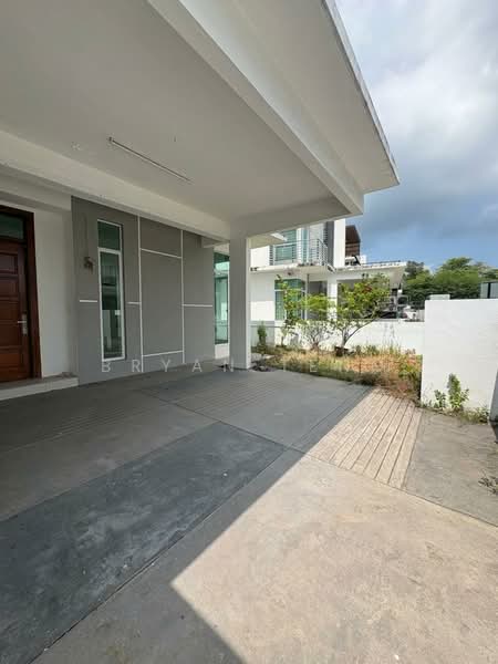 3-storey Terraced House for Sale in Gelugor (Penang) - Bryan Teng - PropertyGuru.com.my