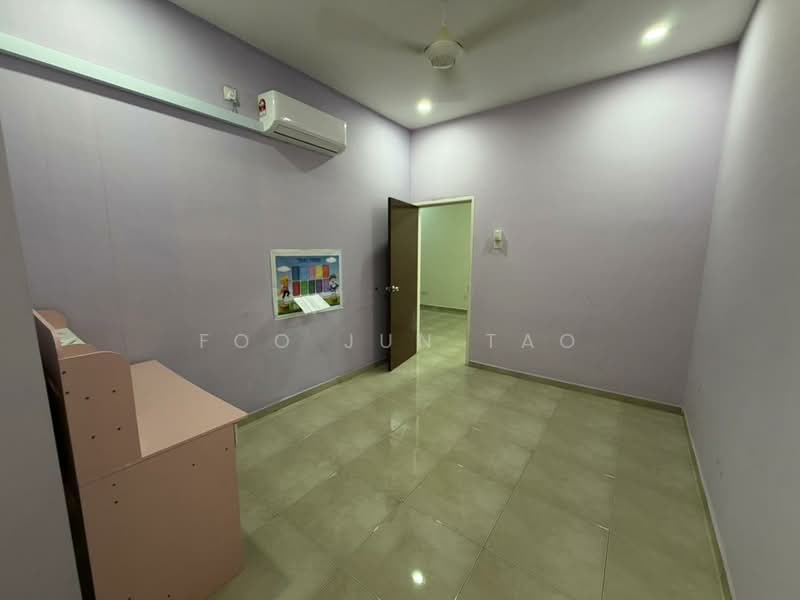 2-storey Terraced House for Rent in Taman Nusa Sentral (Iskandar Puteri (Nusajaya)) - Foo Jun Tao - Bedroom - PropertyGuru.com.my