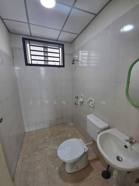 Servis Apartment untuk Dijual di Nusa Perdana Apartment - Ziyan Liew - Bathroom - PropertyGuru.com.my