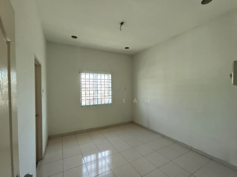 2.5-storey Terraced House for Sale in Taman Ipoh Baru (Ipoh) - Sam Lam - Interior - PropertyGuru.com.my