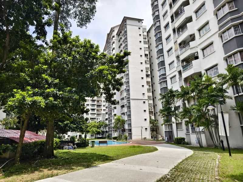 Kondominium untuk Dijual di Puncak Seri Kelana - Jeremy Wong - Exterior - PropertyGuru.com.my