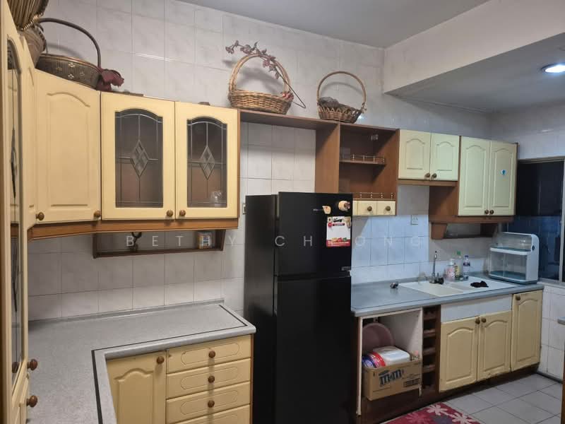 Rumah Teres 2 Tingkat untuk Disewa di Usj 3 (Subang Jaya) - Bethy Cheong - Kitchen - PropertyGuru.com.my