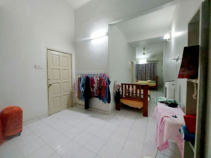 Rumah Teres 1 Tingkat untuk Dijual di Taman Ipoh Timur (Ipoh) - Sam Lam - Bedroom - PropertyGuru.com.my