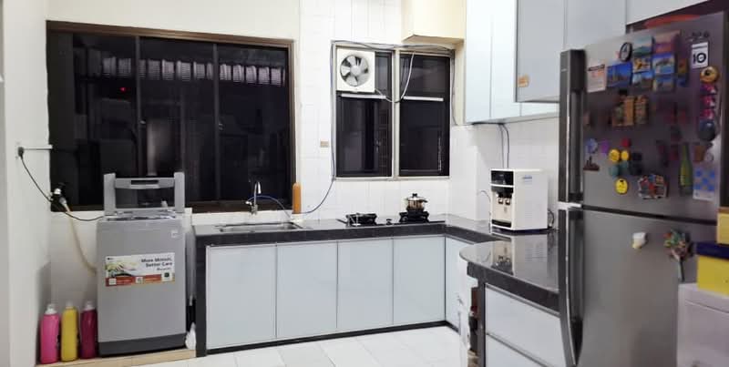 Kondominium untuk Dijual di Vista Condominium - TC Tong Loh - Kitchen - PropertyGuru.com.my