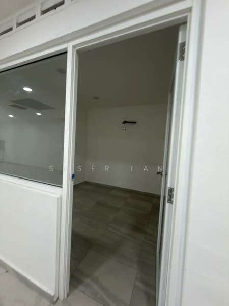 Shop / Office for Sale in Taman Johor Jaya (Johor Bahru) - SASER TAN. - Interior - PropertyGuru.com.my