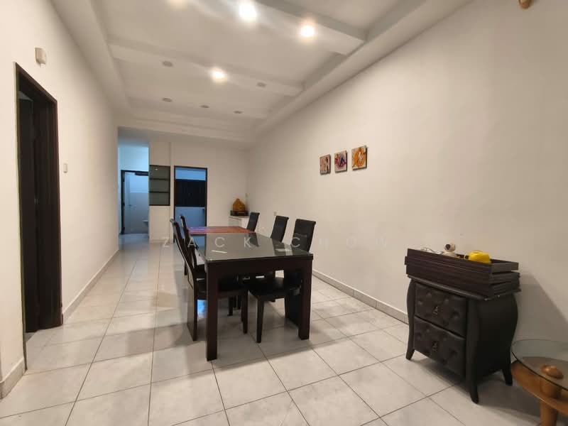 1.5-storey Terraced House for Sale in Taman Pelangi Indah (Ulu Tiram) - Zack Chow - Dining Room - PropertyGuru.com.my