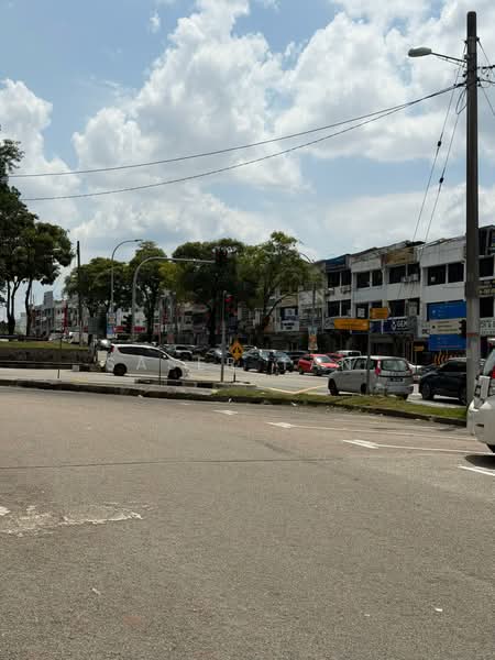 Shop for Rent in Taman Johor Jaya (Johor Bahru) - SASER TAN. - Exterior - PropertyGuru.com.my