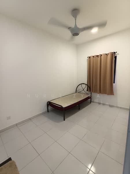 Servis Apartment untuk Disewa di Residensi Mutiara Kajang 2 - Nurul Zyra - Bedroom - PropertyGuru.com.my