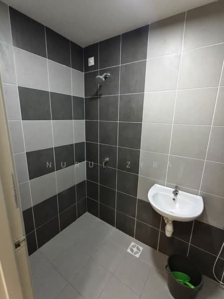 Servis Apartment untuk Disewa di Residensi Mutiara Kajang 2 - Nurul Zyra - Bathroom - PropertyGuru.com.my