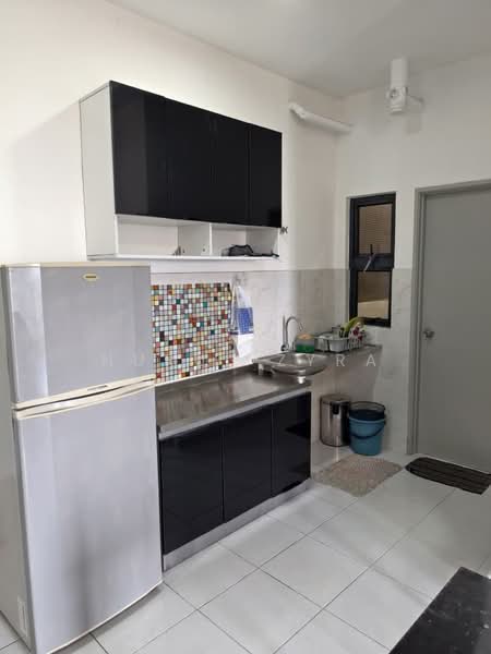 Servis Apartment untuk Disewa di Residensi Mutiara Kajang 2 - Nurul Zyra - Kitchen - PropertyGuru.com.my