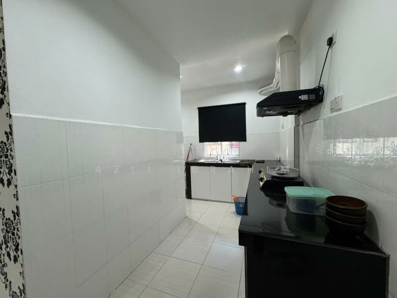 Rumah Teres 1 Tingkat untuk Dijual di Bandar Bukit Mahkota (Bangi) - Azli Ibrahim - Kitchen - PropertyGuru.com.my