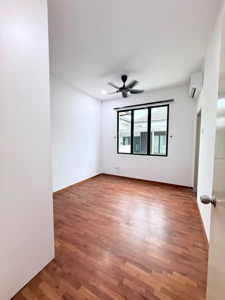 Rumah Kluster untuk Dijual di Taman Adda Heights (Tebrau) - Poey Loh - Interior - PropertyGuru.com.my