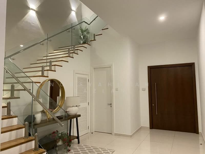 Semi-Detached House for Rent in Cyber 9 (Cyberjaya) - Norsyahidah Razlan - Entrance - PropertyGuru.com.my