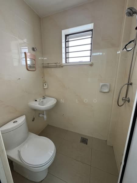 Townhouse for Rent in Bukit Gasing (Petaling Jaya) - Ivan Loo - Bathroom - PropertyGuru.com.my