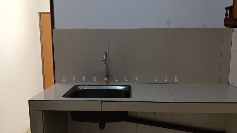 Rumah Teres 2 Tingkat untuk Disewa di Subang Jaya (Selangor) - JeffSally Lee - Kitchen - PropertyGuru.com.my