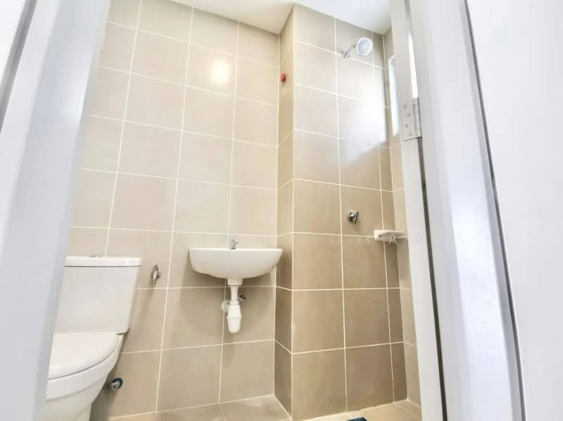 Rumah Teres 2 Tingkat untuk Dijual di Alam Perdana (Puncak Alam) - Hazeman Omar - Bathroom - PropertyGuru.com.my