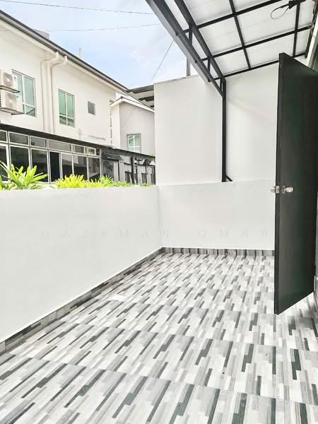 Rumah Teres 2 Tingkat untuk Dijual di Alam Perdana (Puncak Alam) - Hazeman Omar - Exterior - PropertyGuru.com.my