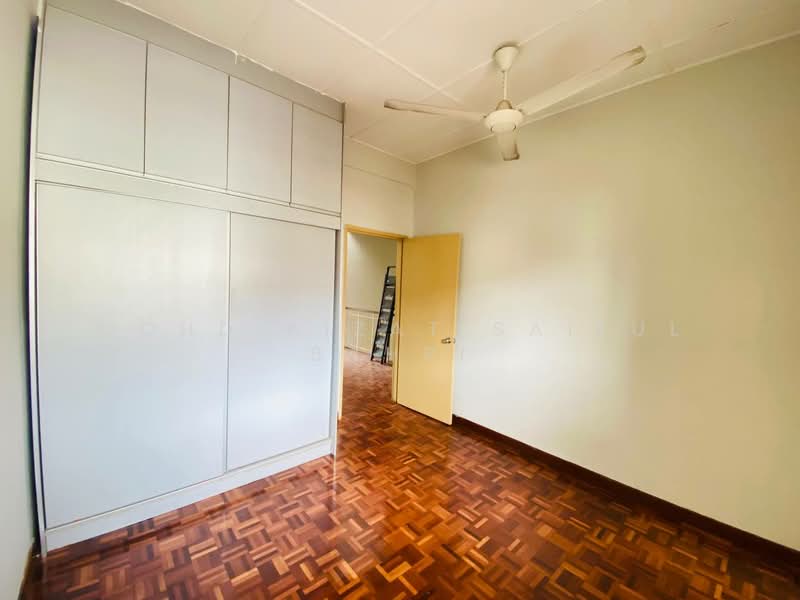 Rumah Teres 2 Tingkat untuk Dijual di Bandar Seri Putra (Bangi) - Mohd Aizat Saiful Bahri - Bedroom - PropertyGuru.com.my