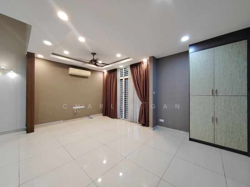 Rumah Teres 2 Tingkat untuk Dijual di Bandar Bukit Raja (Klang) - Charlie Gan - PropertyGuru.com.my