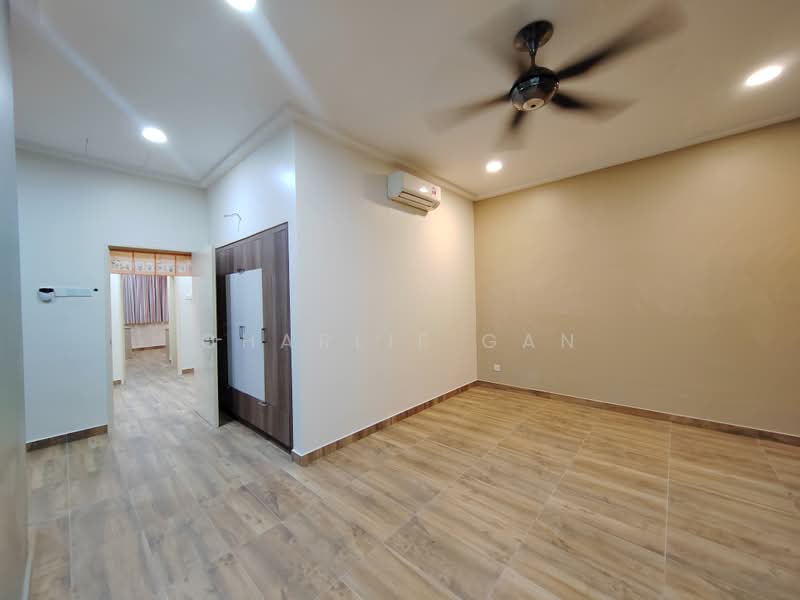 Rumah Teres 2 Tingkat untuk Dijual di Bandar Bukit Raja (Klang) - Charlie Gan - PropertyGuru.com.my