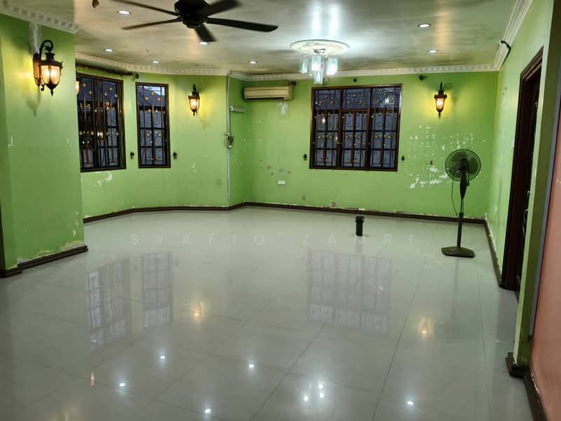 1-storey Terraced House for Sale in Taman Pandan Damai (Kuantan) - Syafiq Zamri - Living Room - PropertyGuru.com.my